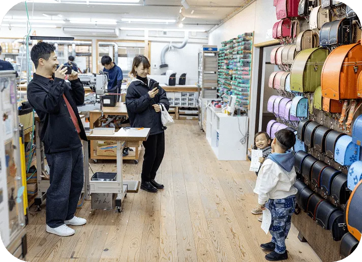 見て、背負って、現場を体感!工房ランドセル選び
